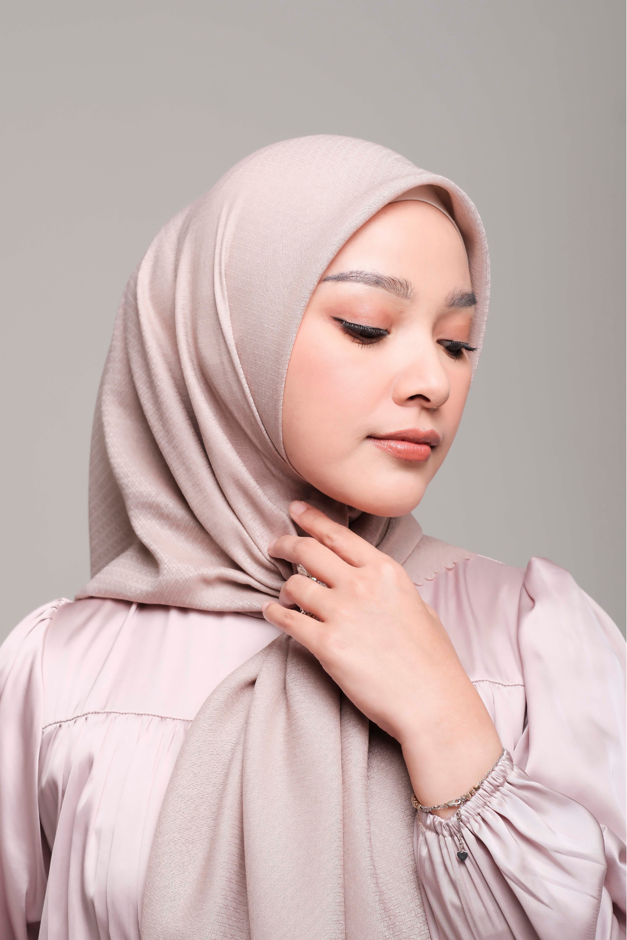 Saveena "Whispered Warmth" Scarf
